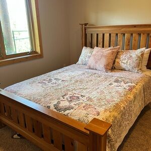 Pottery Barn Full/Queen Patchwork Quilt,  Shams and Decorative Pillow Sham